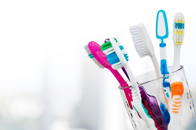 Cepillos dentales: ¿Eléctricos vs Manuales?