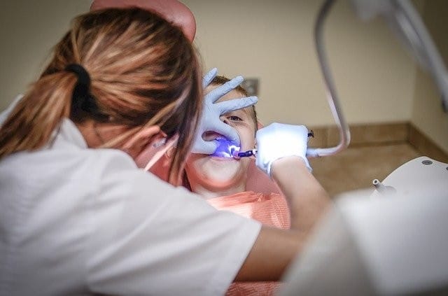 En qué casos se debe acudir al dentista con más frecuencia