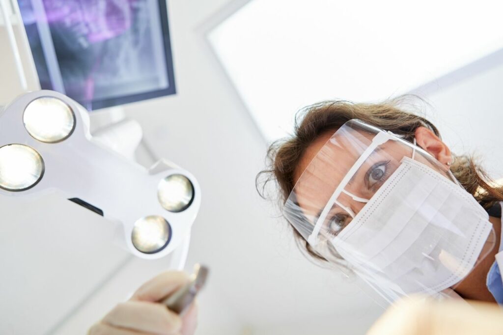 motivos para acudir al dentista de urgencias