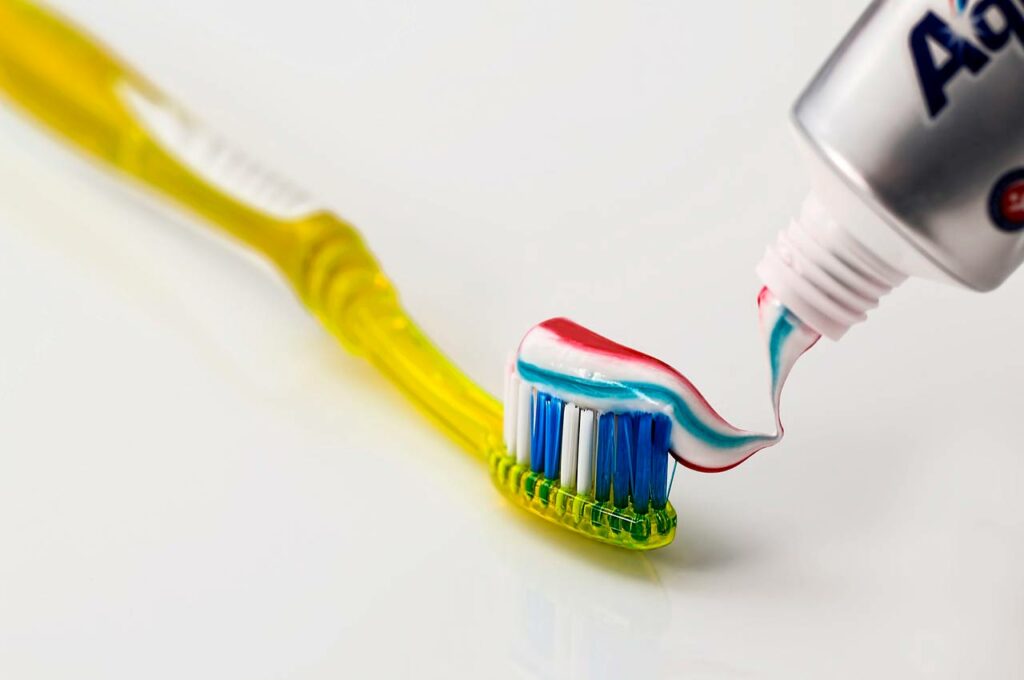 Características del flúor y su uso en pastas dentales